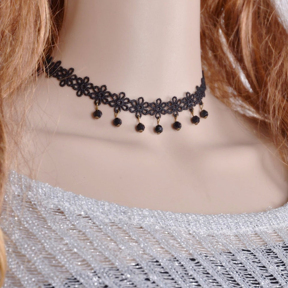 EPibuss Women Black Beaded Flowers Crystal  Necklace Jewelry