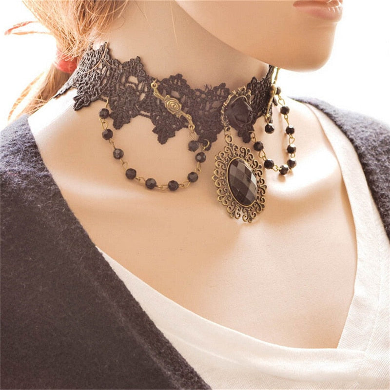 EPibuss Women Black Beaded Flowers Crystal  Necklace Jewelry